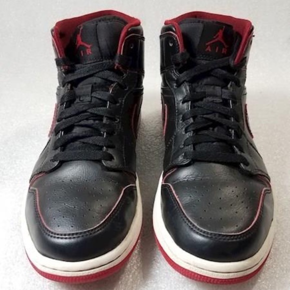Air Jordan 1 Mid Retro 'Blk/Blk/Red' 554724-028 Size 8